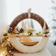 Load image into Gallery viewer, Winter's Morning Wreath